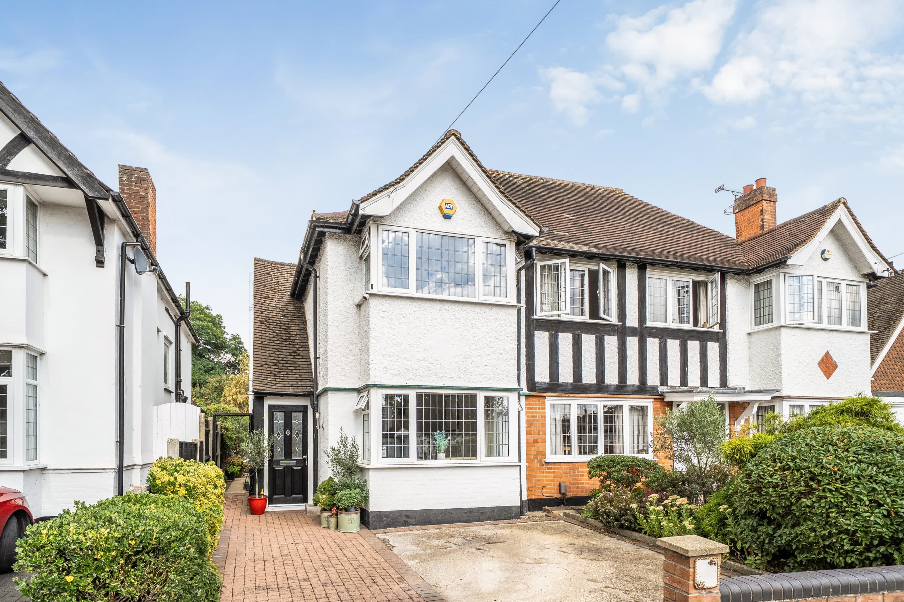 Howletts Lane, Ruislip, HA4